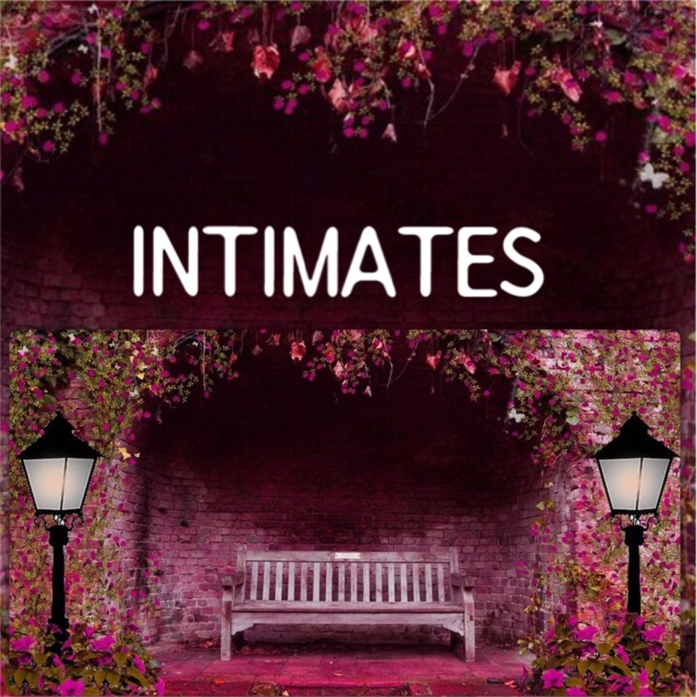 Divider-Intimates & Sleepwear